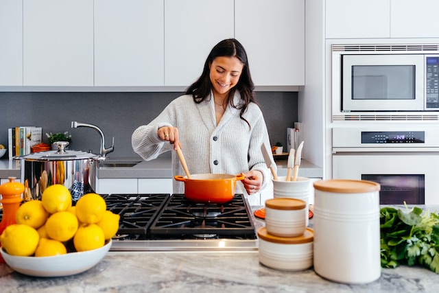 Keukenrenovatie op budget: Slimme en betaalbare ideeën voor een frisse look