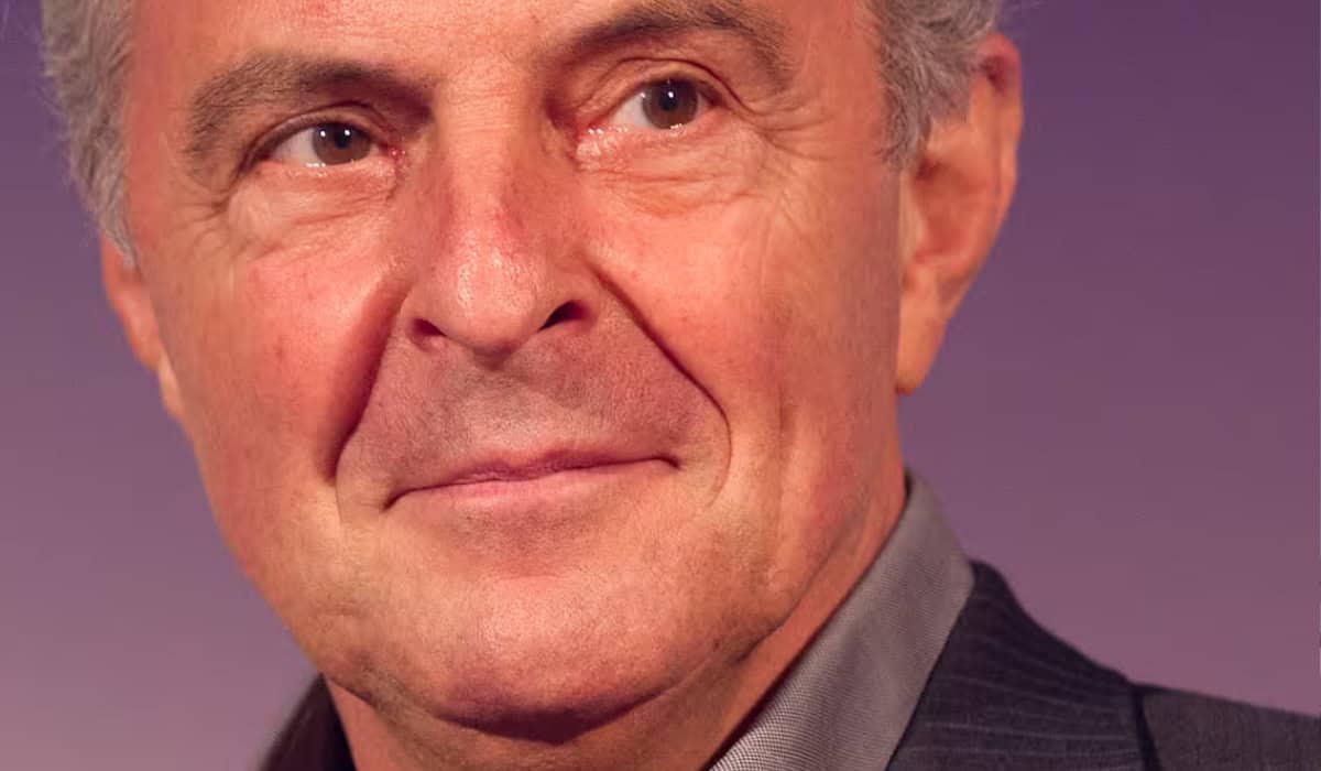 Huub Stapel: Carrière, Iconische Rollen en Privéleven Onthuld